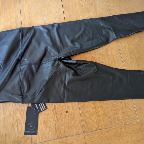 New. 90 Degree Black Casual High Rise Brushed Inside Ankle LengthLeatherette M. - Picture 2 of 7